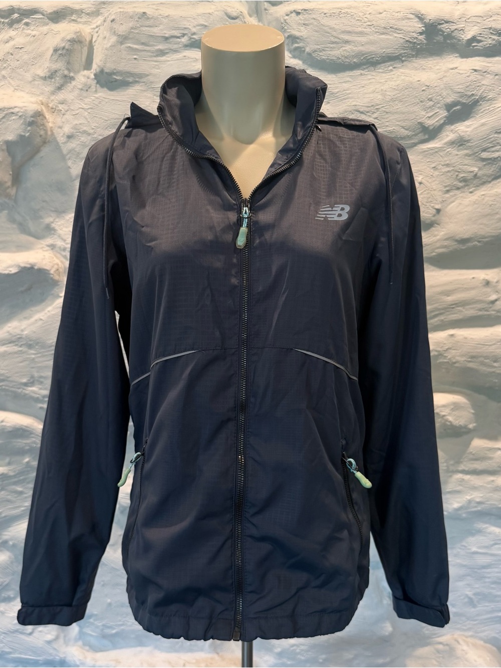 New Balance Women's Navy Lightweight Windbreaker Jacket Size Medium